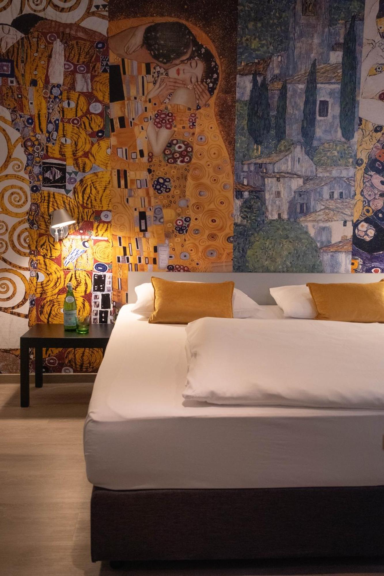 Hotel Ottheinrich Weinheim Buitenkant foto